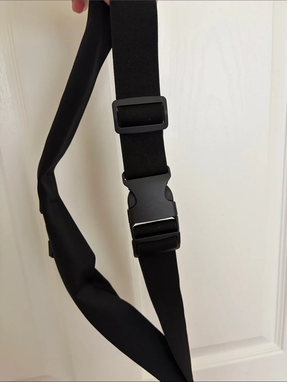 Black Slim Running Belt with Reflective Stripes